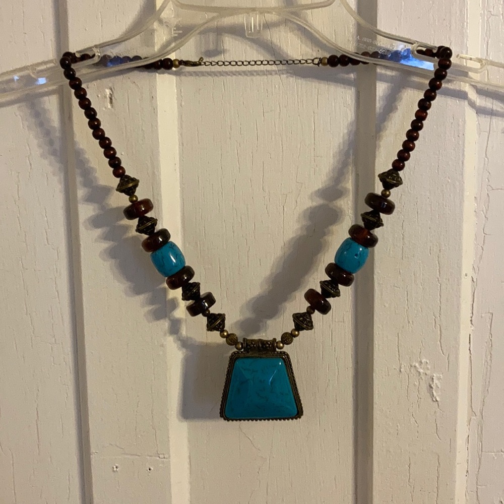 beaded turquoise necklace